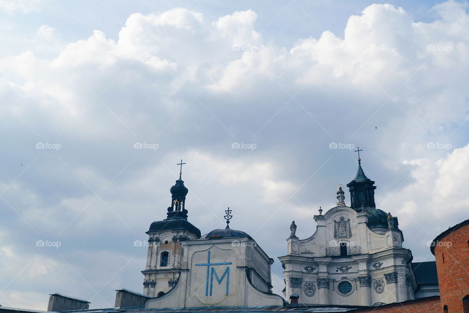 The striking monastery-fortress of the Order of the Barefoot Carmelites in Berdichev. A striking unexpected complex with powerful fortress walls, several towers, a church, a monastery, a bell tower, shops. All this was built here in 1642!