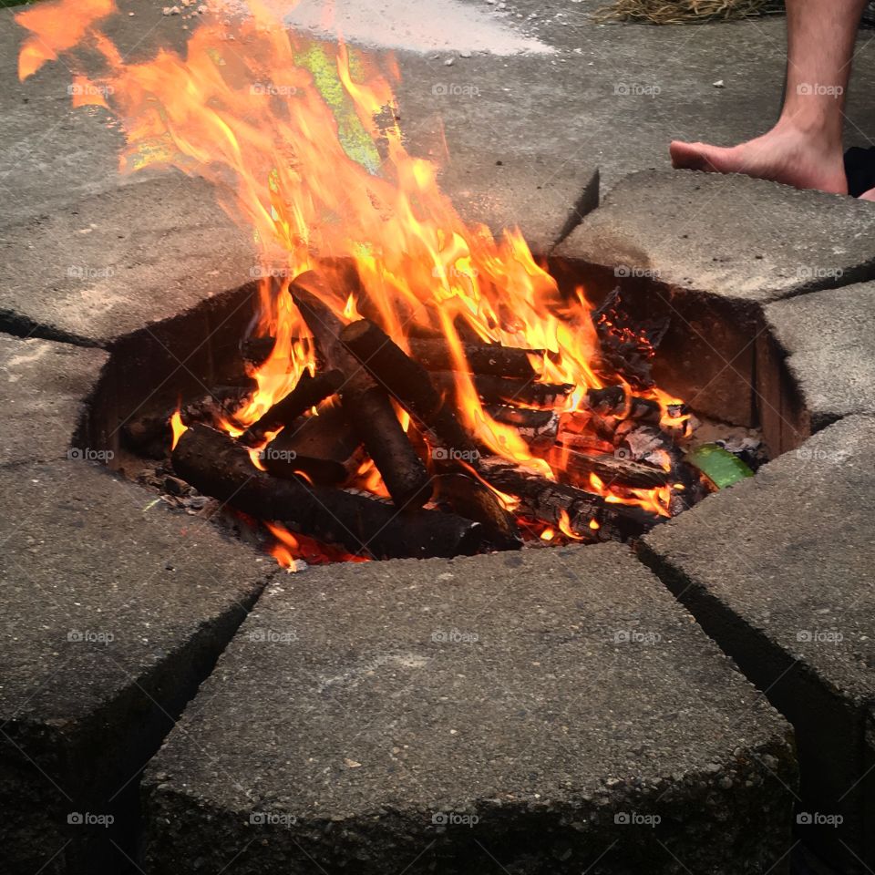 Fire pit 
