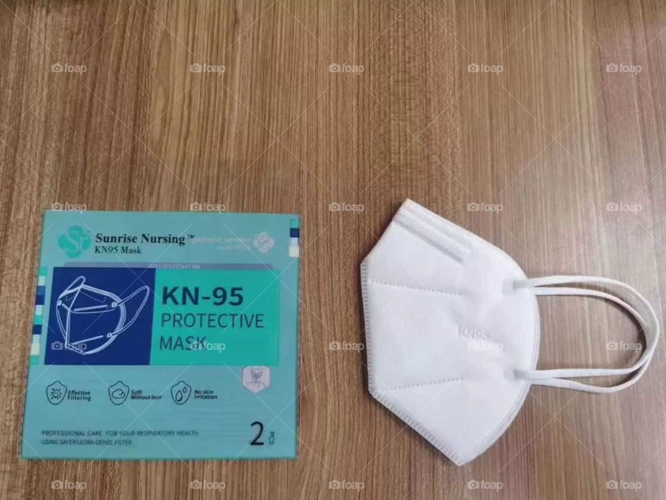 KN95 PROTECTIVE FACE MASK COVID-19