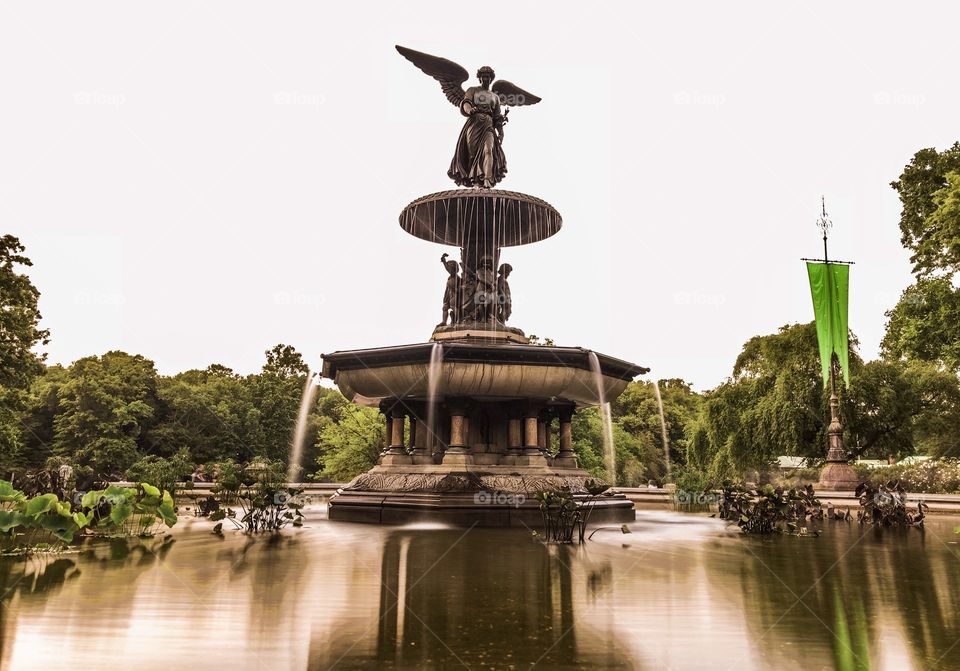 New York, Manhattan, Central Park, people, summer, sunset, trees, plants, grass, green, Park, buildings, architecture, lake, Central Park Lake, Central Park Bethesda Fountain, panoramic view, long exposure photo, 