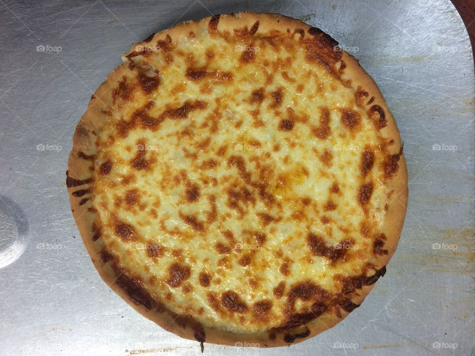 While deep dish pizza pie