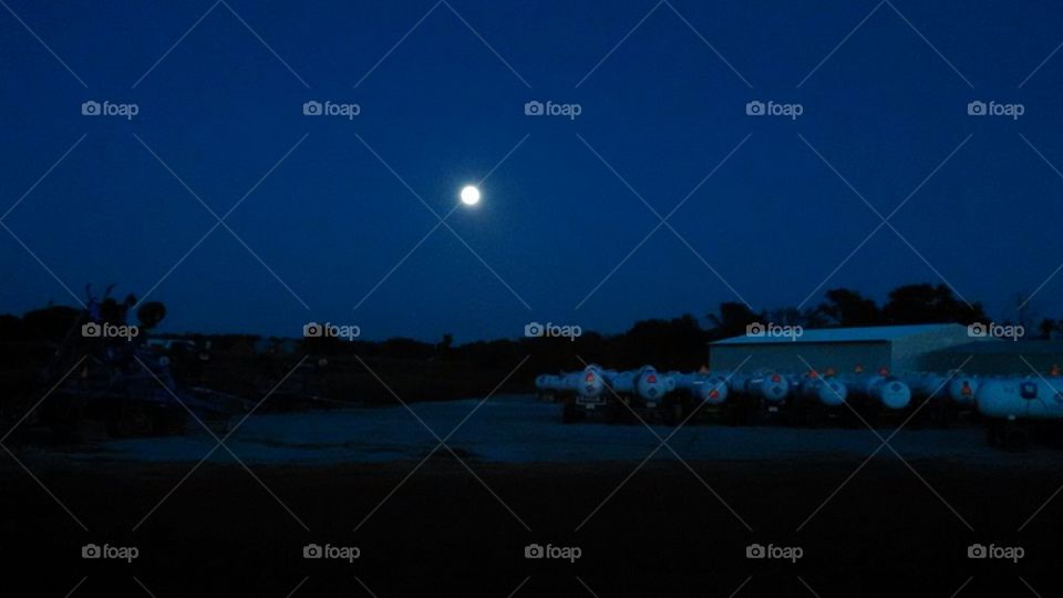 Harvest moon over the Midwest