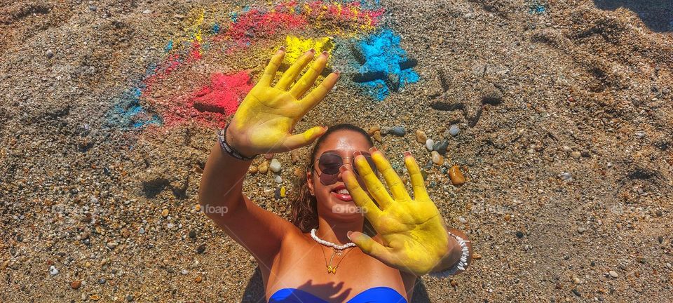 getting ready for Thessaloniki's colors festival