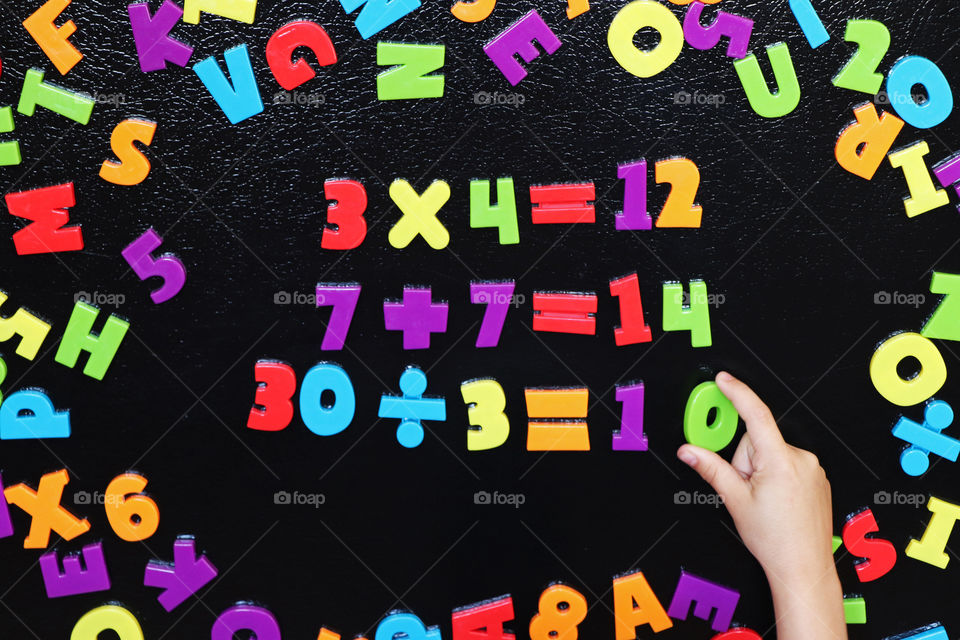 Colorful magnetic numbers and letters