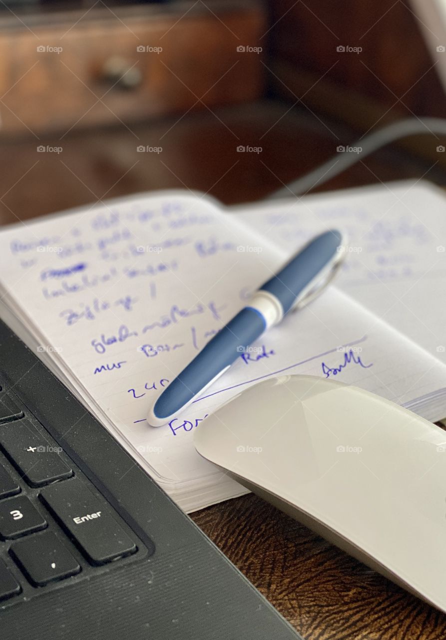 Making plans and notes in Homeoffice 