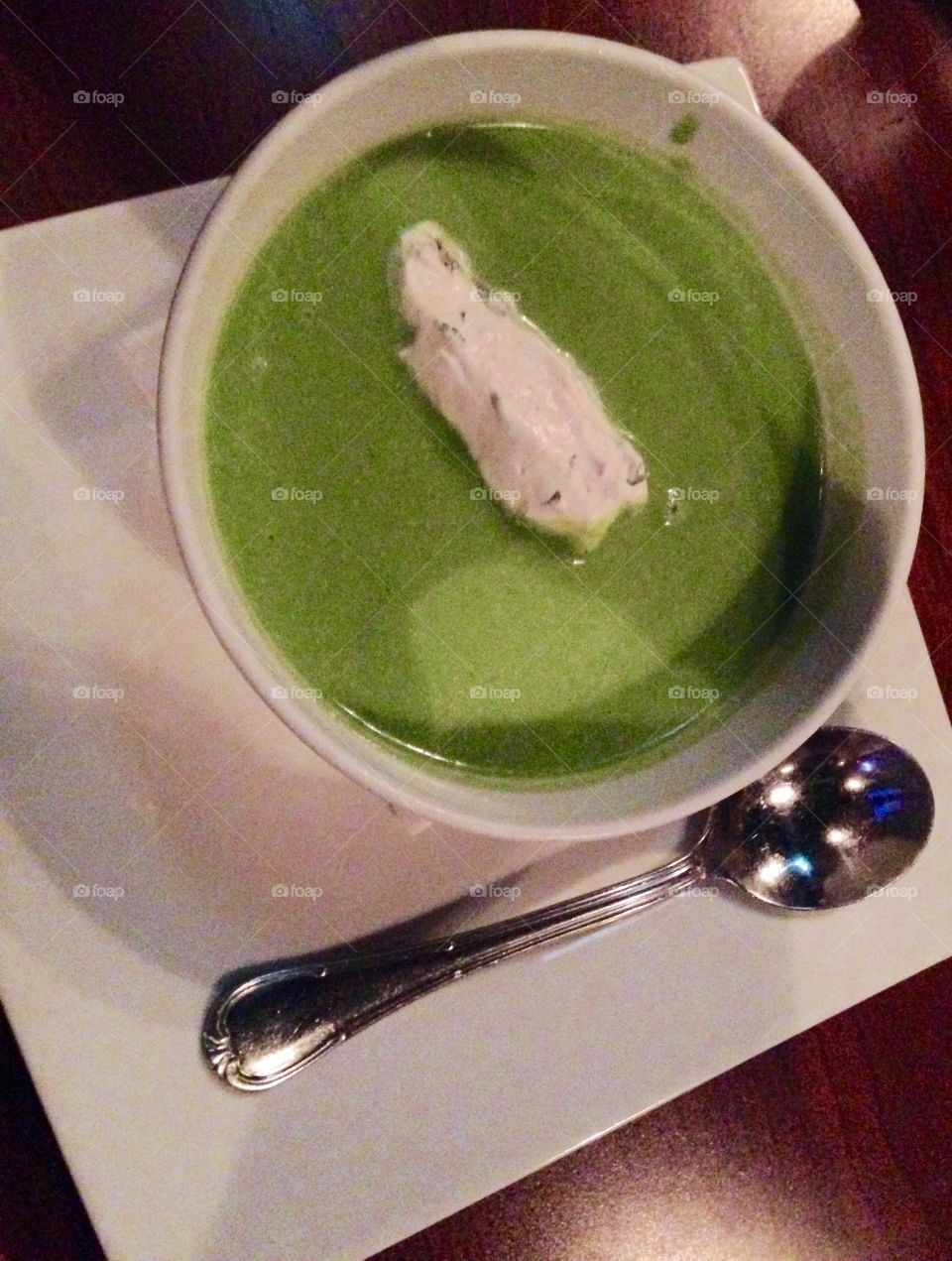 Cold pea and basil soup