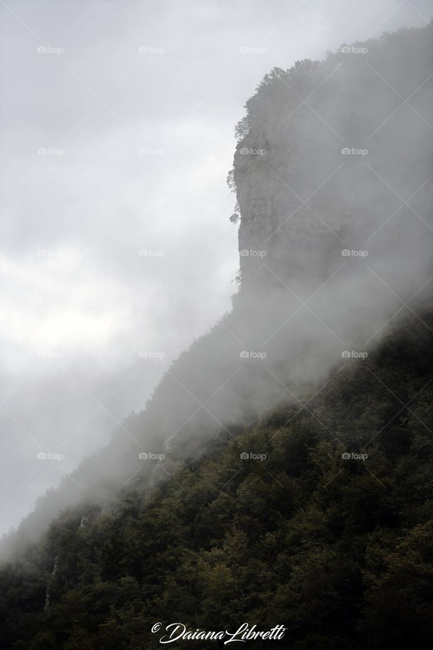 Santuario della madonna della corona
Sanctuary of the Madonna of the crown