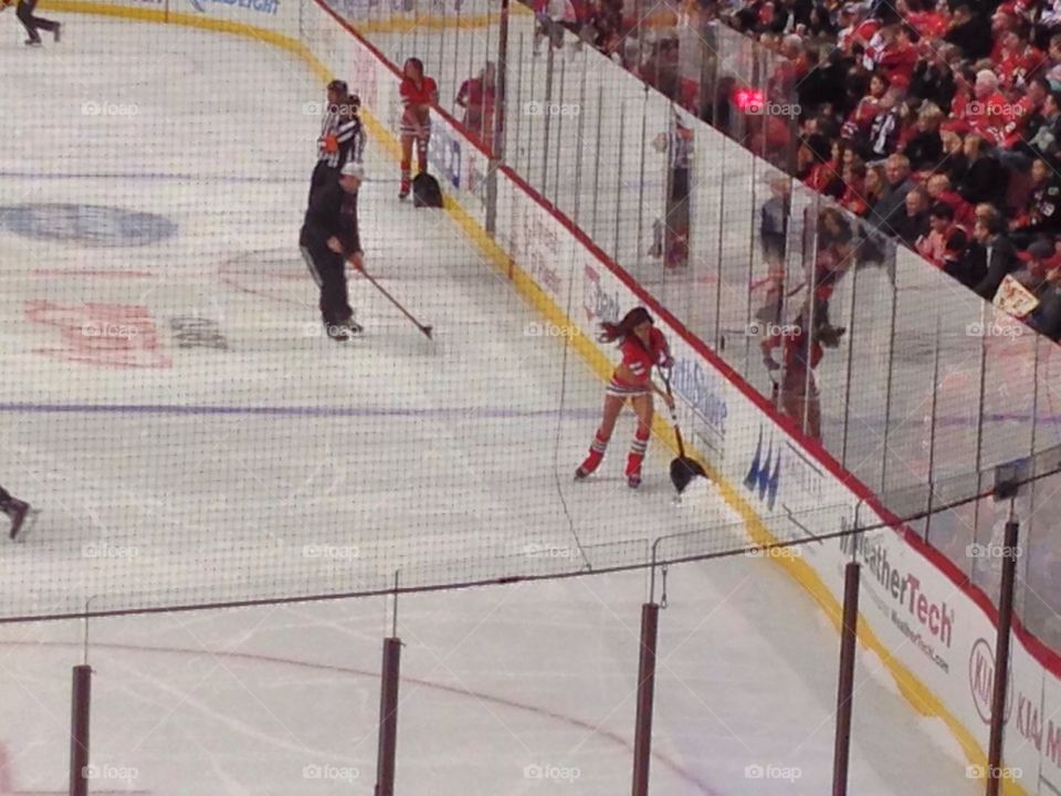 Blackhawks shovelers