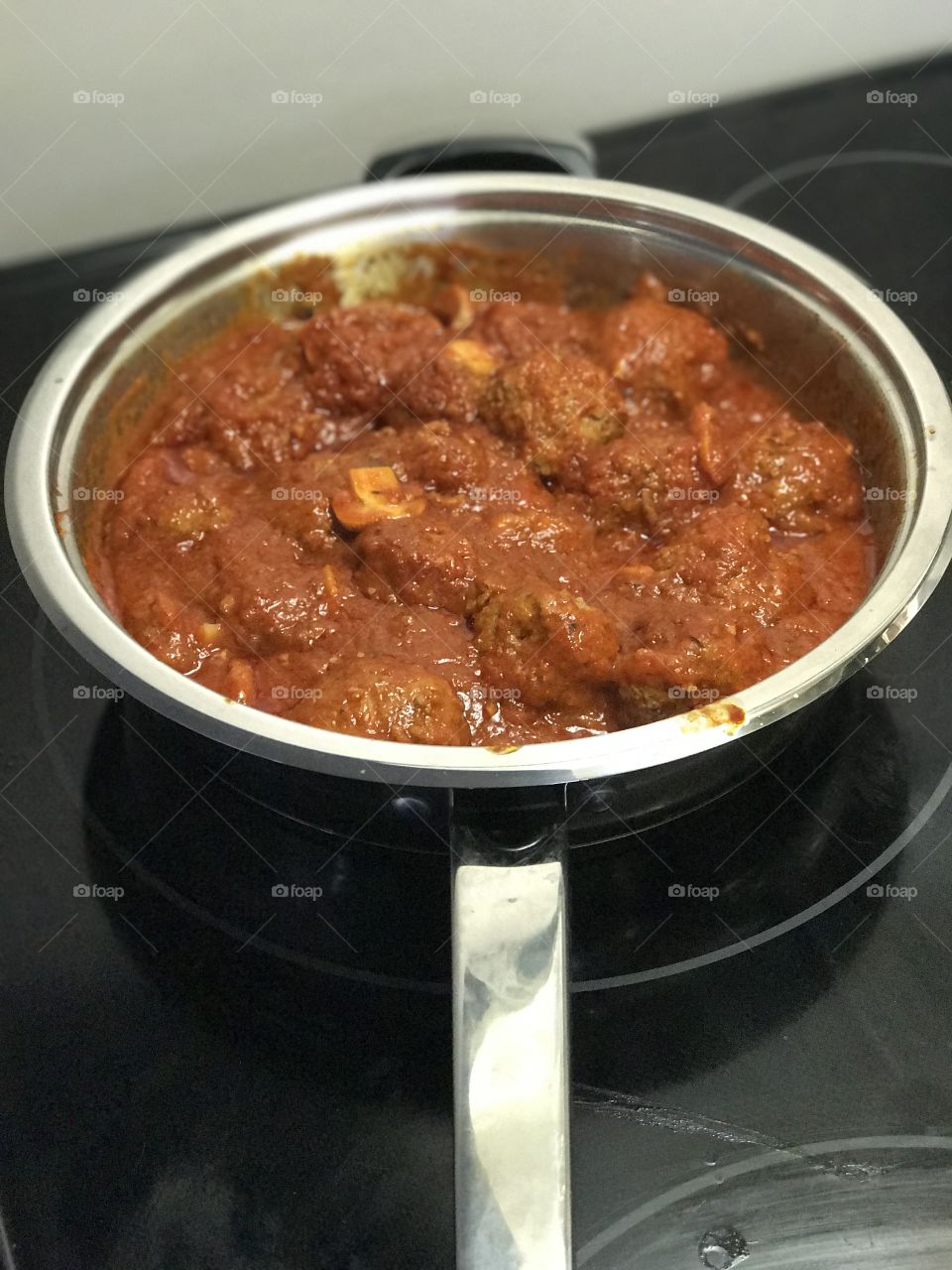 Spaghetti sauce and meatballs homemade 