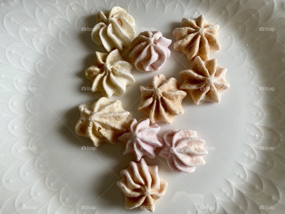 Meringue sweets