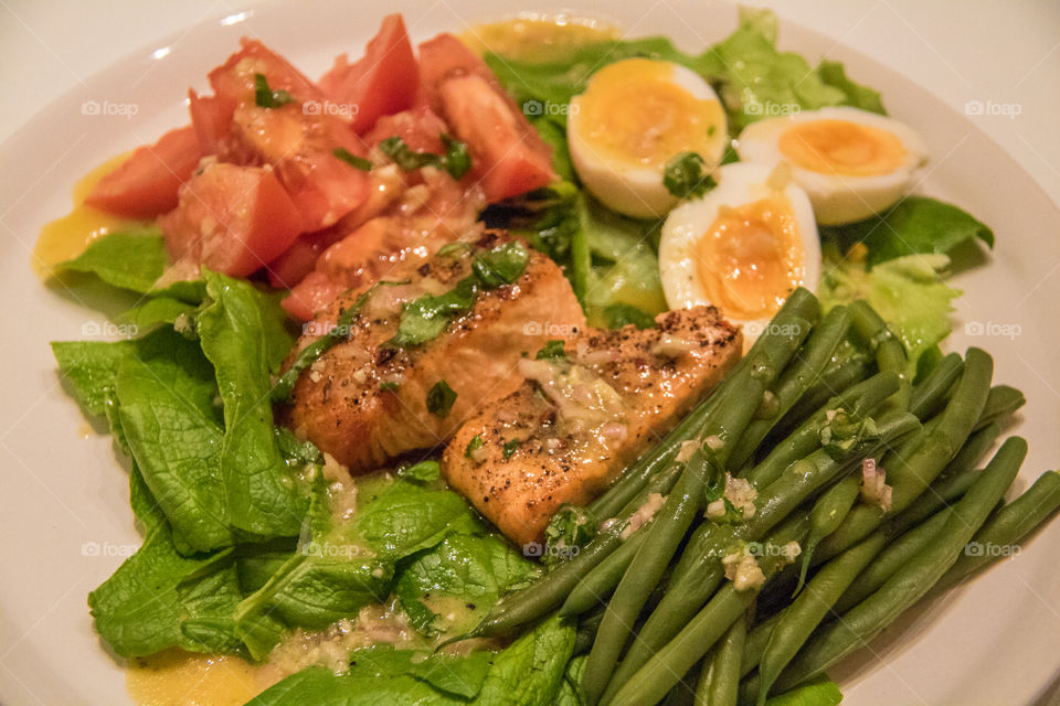 Salmon salad 