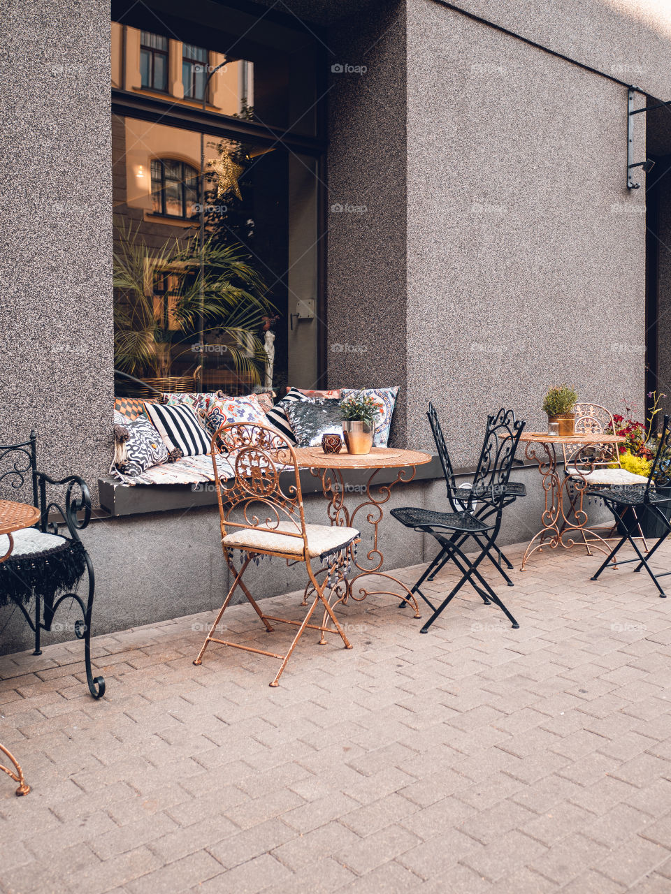 Urban Cafe - Outdoor seating