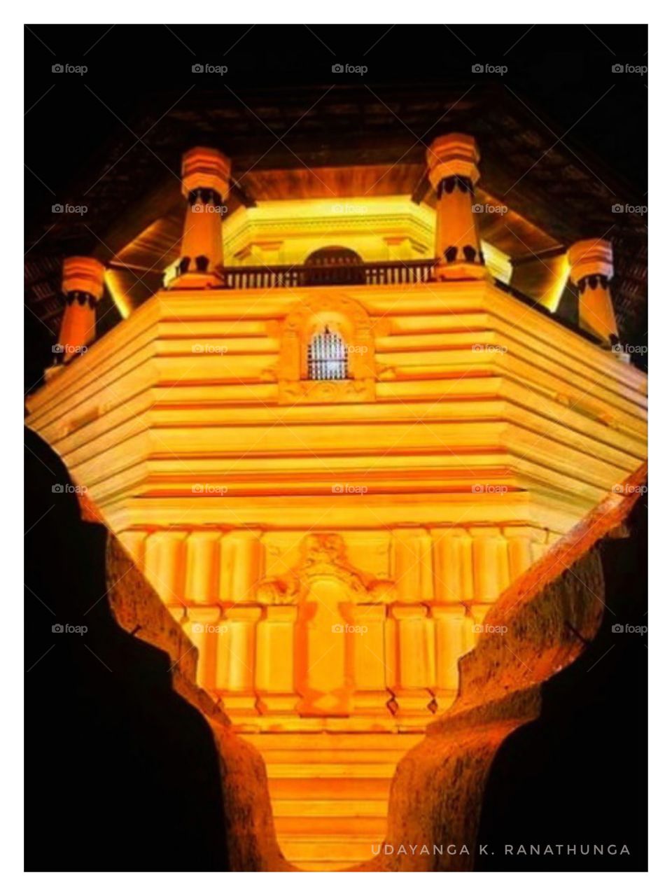 heart of srilanka - temple of toothrilic