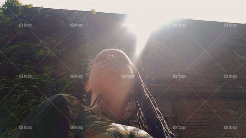 The light touch with sun hand