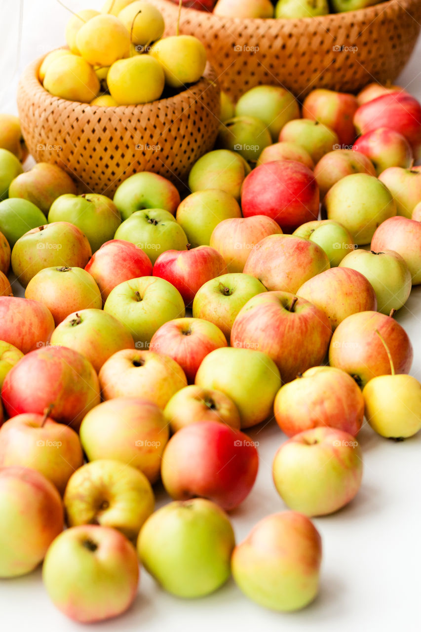 Apples in the baskets