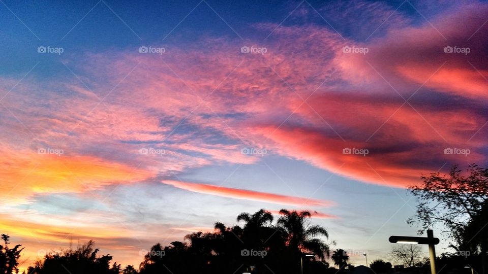 Red clouds . Beautiful sunset 