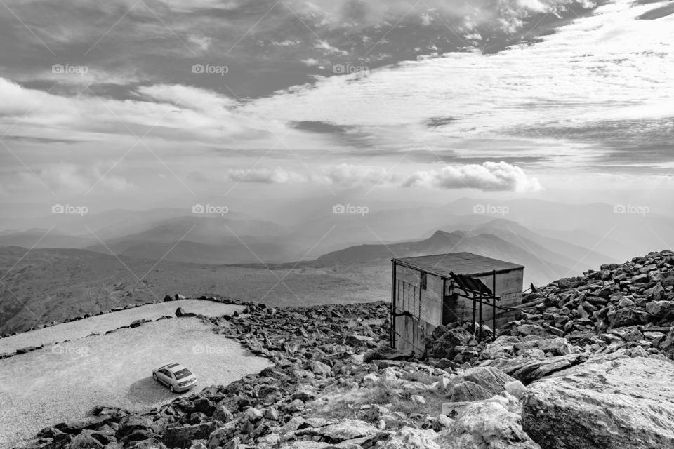 Incredible black and white shot of the landscape view from Mount Washington