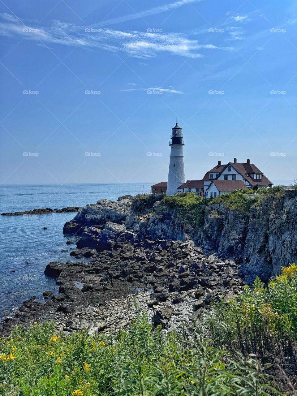 Lighthouse on the rocks 