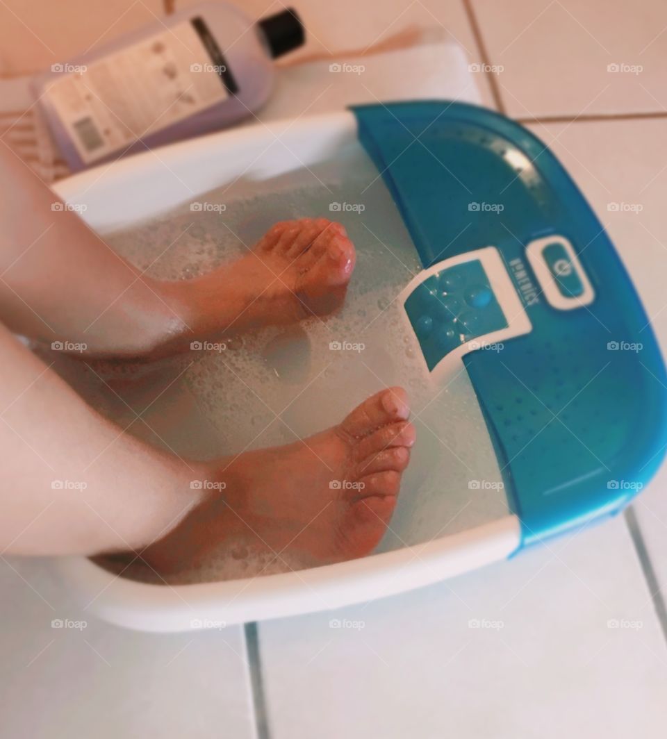Foot relaxation at home 