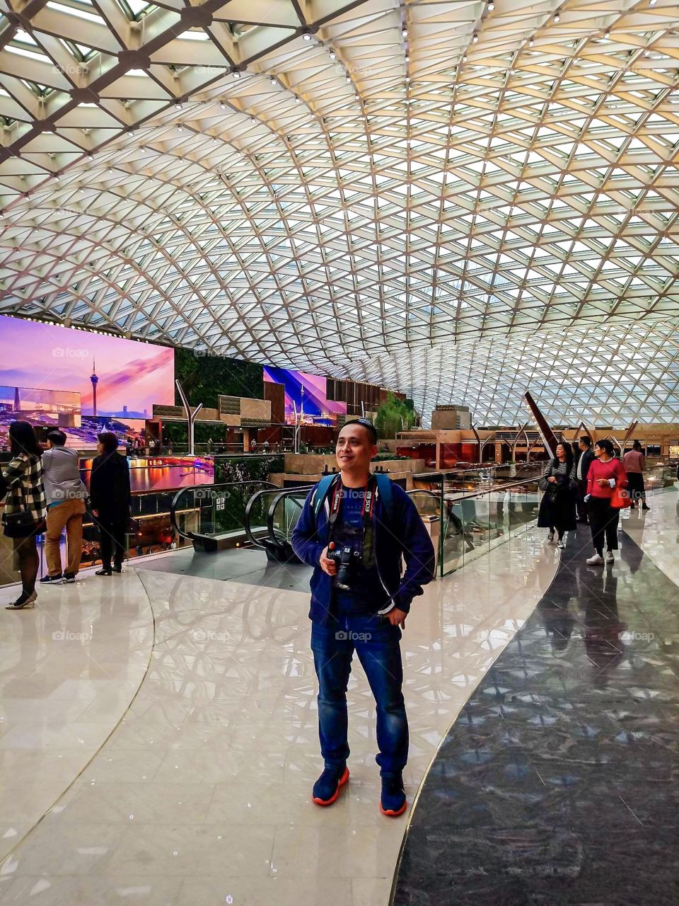 Traveling and Capture interesting Photos.