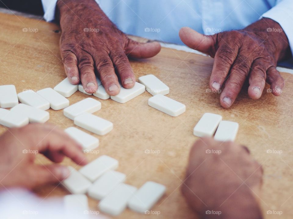 Shuffling dominoes