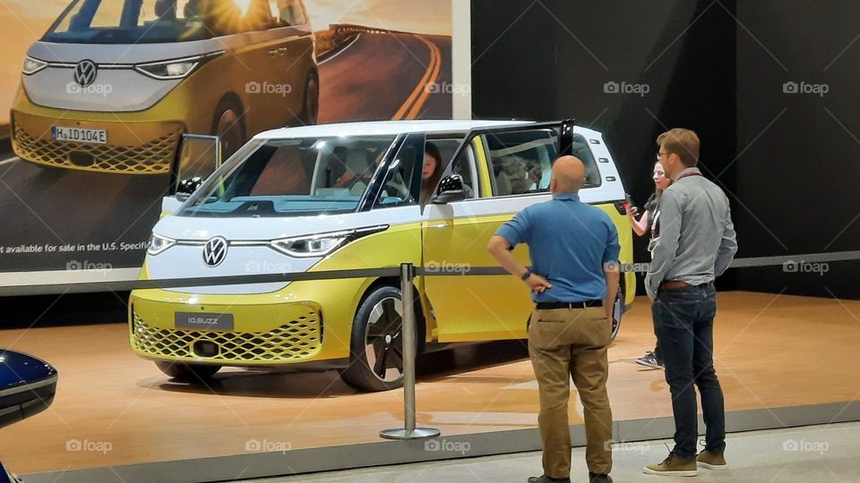 spectators at the New York Autoshow check out the Volkswagen I.D Buzz all electric minvan