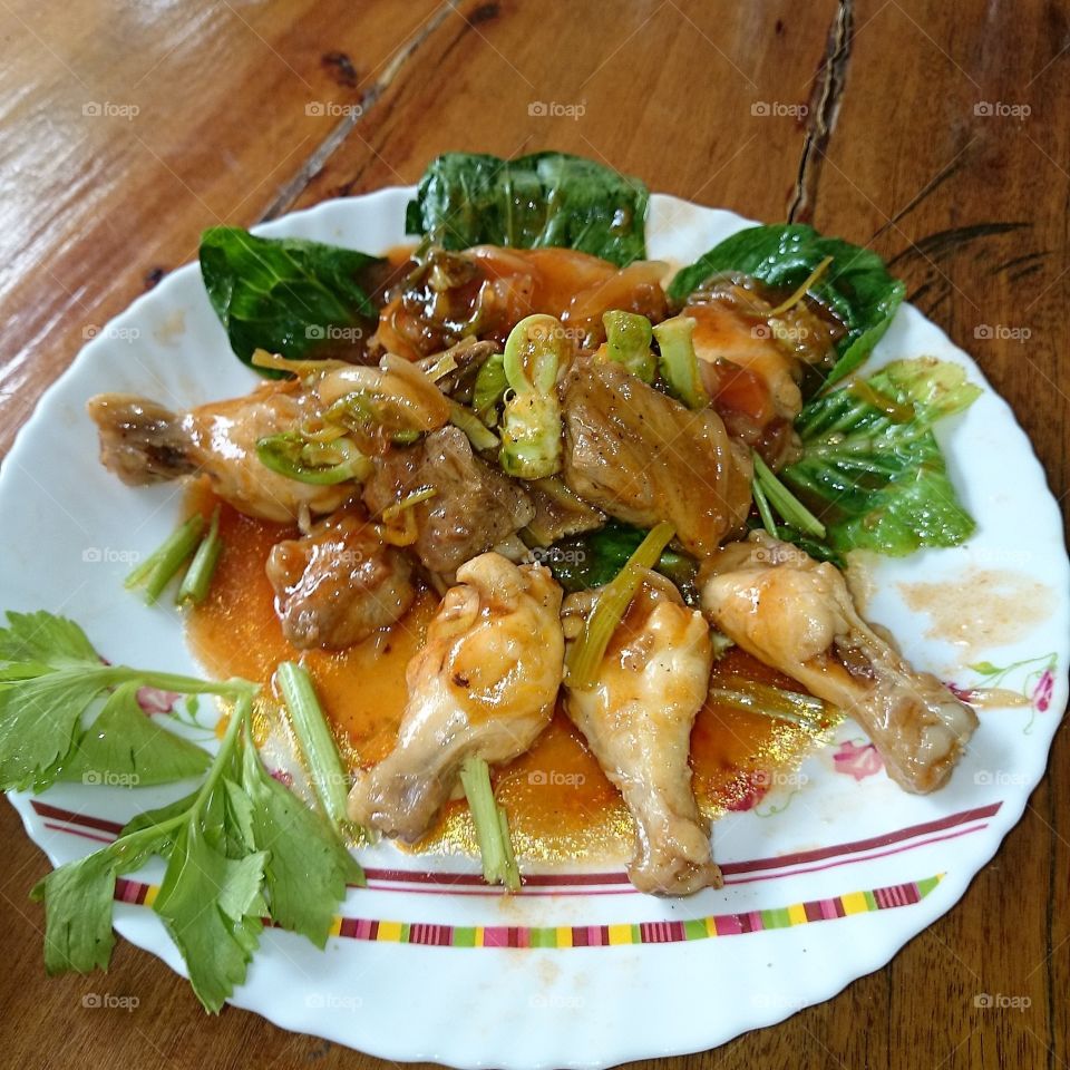 Pork rib and Chicken red Sauce. i am cooking ซี่โครงหมูไก่น้ำแดง😋 ( pork rib & chicken with red Sauce )