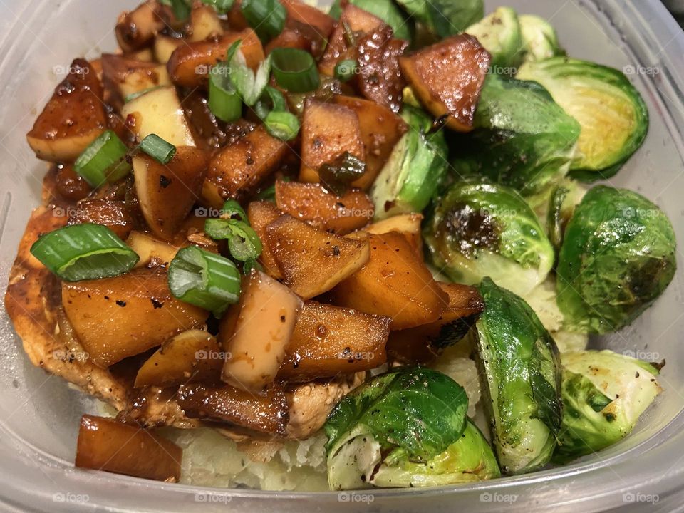 Brussel sprouts with apple