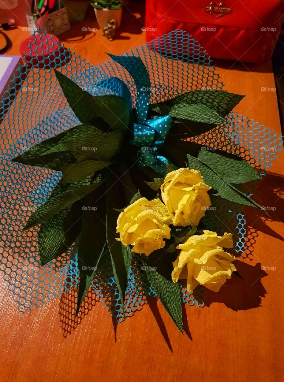 Yellow colour paper roses