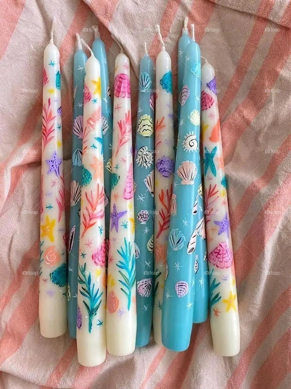 A very beautiful picture, and there is no better picture than it. There is no better picture of green herbs and colorful, red and white roses than it. Glory be to God, the natural and picturesque view, and there is no more wonderful picture than it.