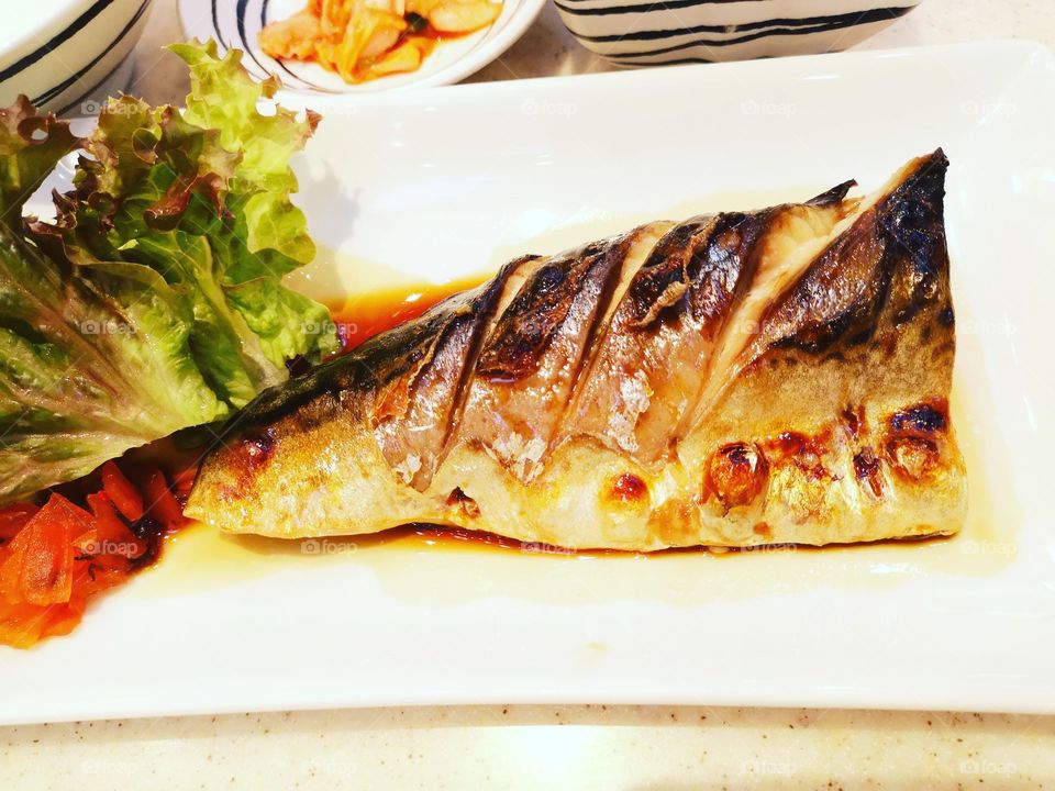 Grilled fish with soya sauce