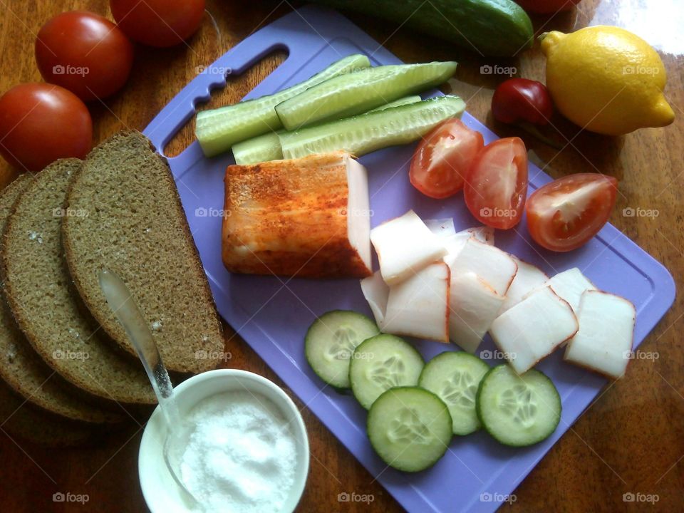 fat and fresh tomatoes and cucumbers