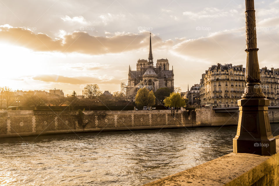 the cathedral of notre dame de París before april, a beautiful architecture, scenik, River Seine , Paris, the Sky at sunset... beautiful photography