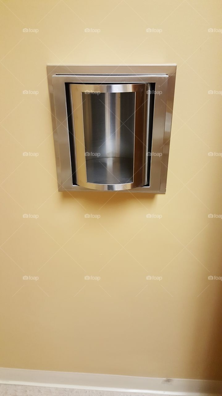 rotating specimen dispenser