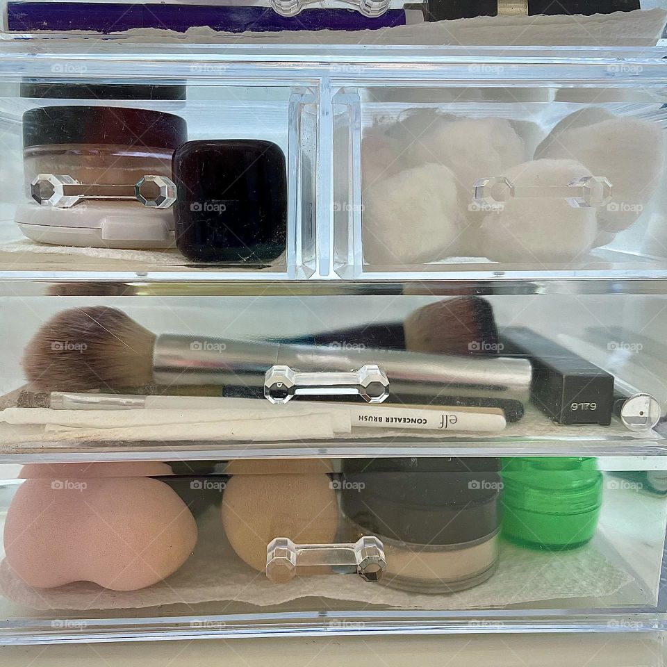 Make-Up Container