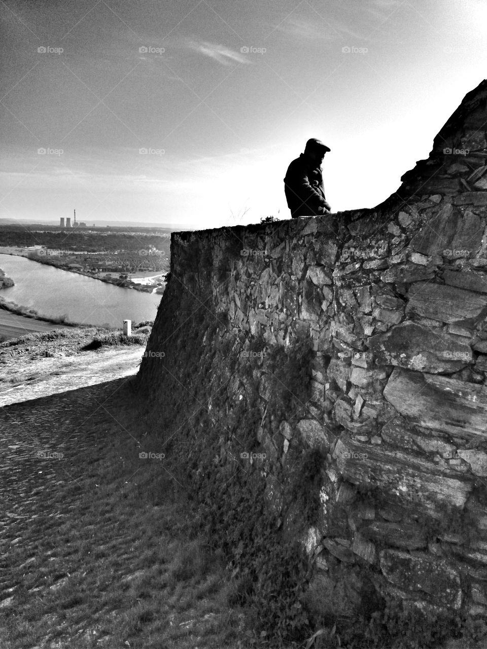 black and white in castel