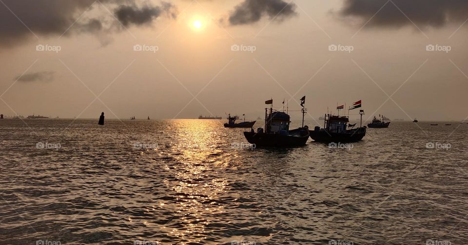 Discovering The Best Sunrise And Sunset Spots In Mumbai

Experiencing sunrise and sunset in Mumbai means that high-rise buildings, scenic beaches, and every other element manage to get competitive. Surely an archipelago would have numerous wonderful