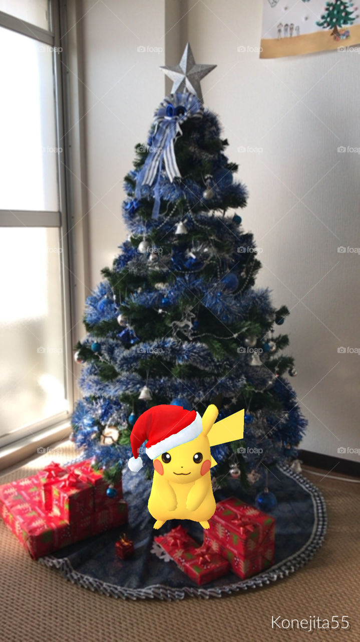 Pikachu Christmas 2016