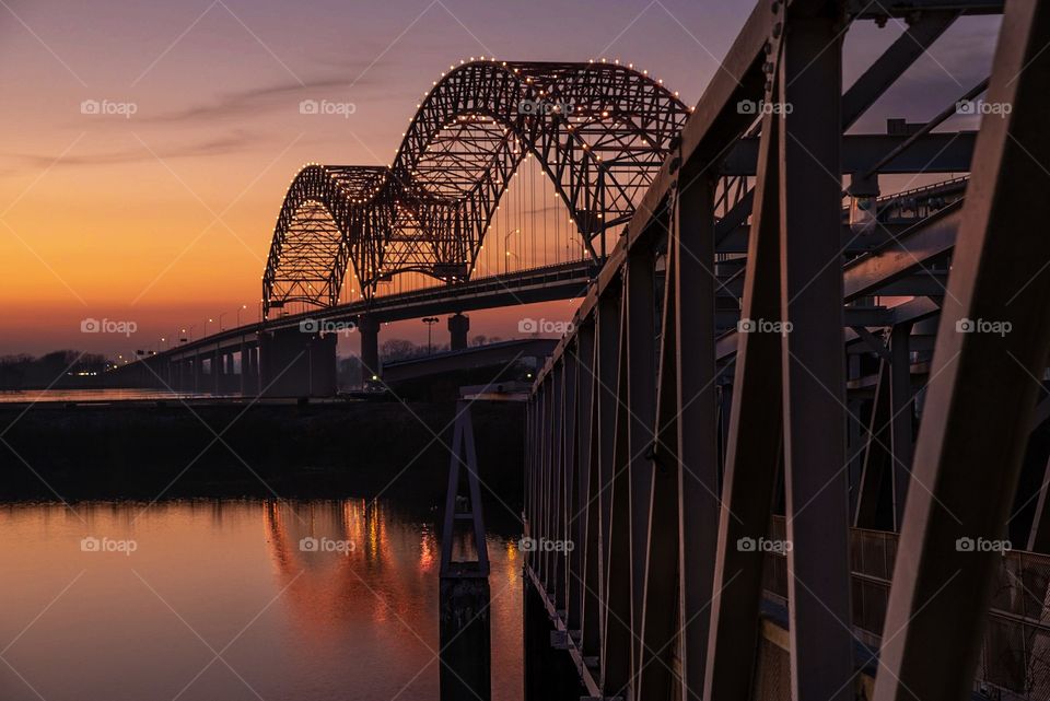 Dusk on the Mississippi River at the interstate bridge