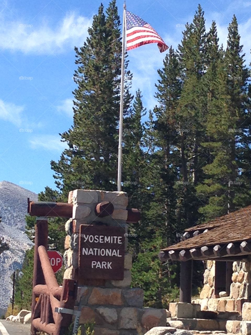 Yosemite sign