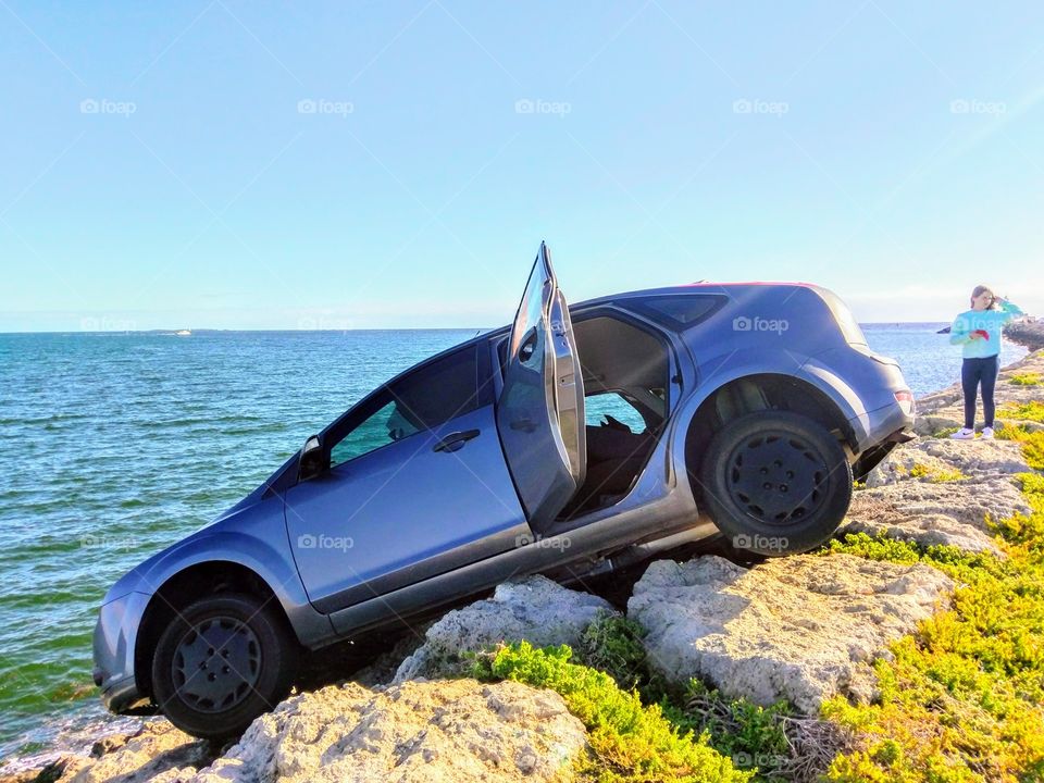 A bad day stuck on the Rocks!