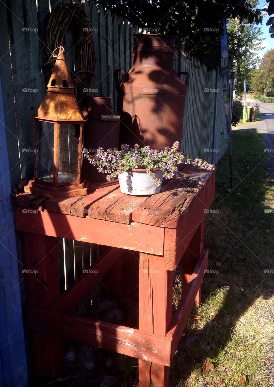 Rusty objects on milk table