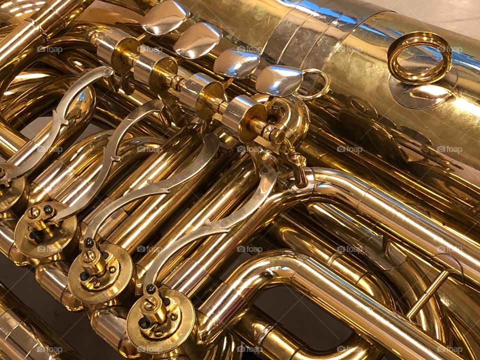 Bass tuba