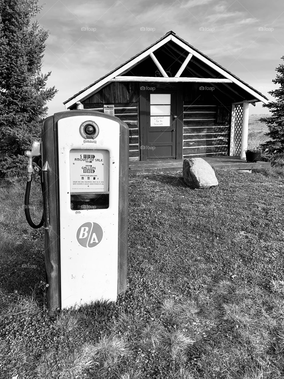 Old gas pump 