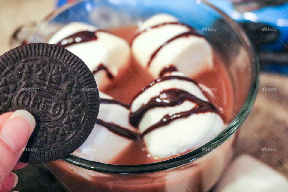 Oreo Hot Chocolate 