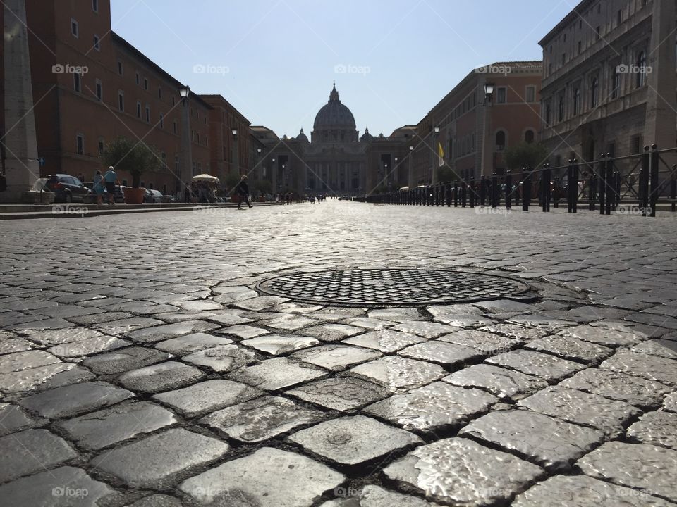 St Peters piazza in the mid day sun