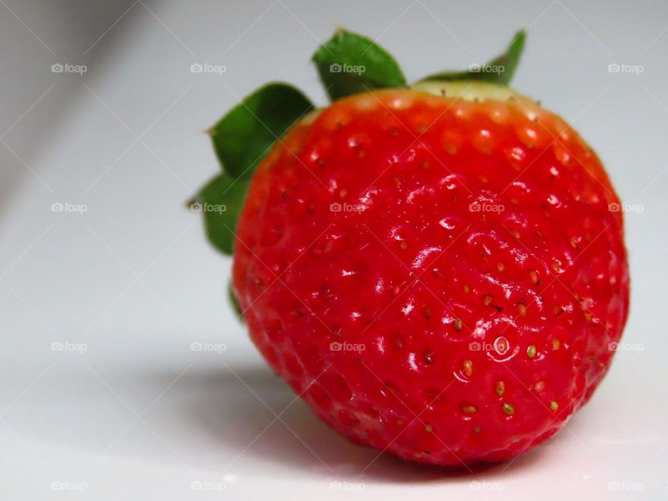 Bright red strawberry 🍓