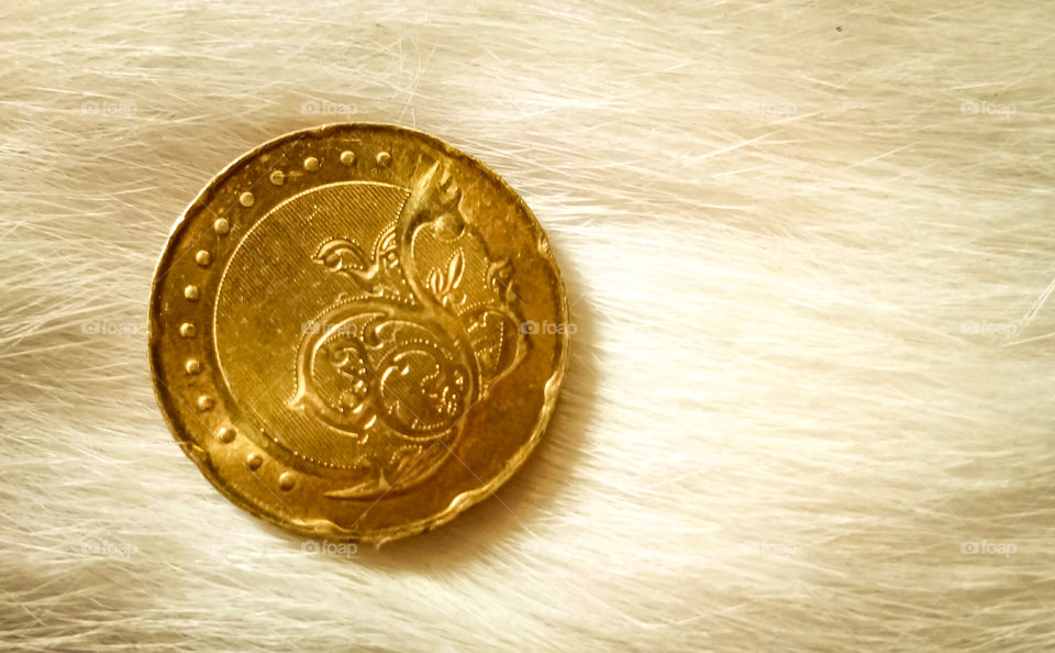 ceiling money collection