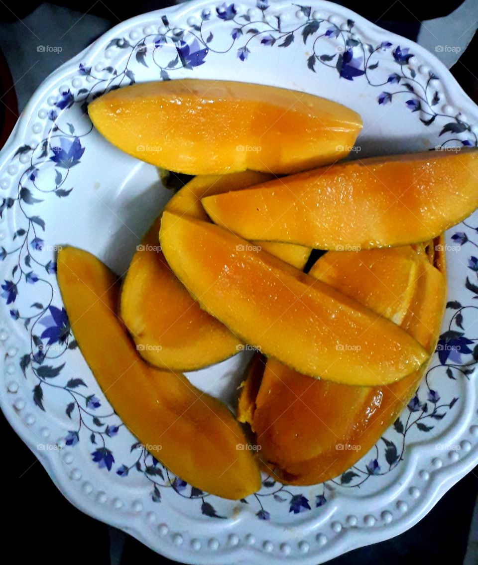yummy mangoes in this summer