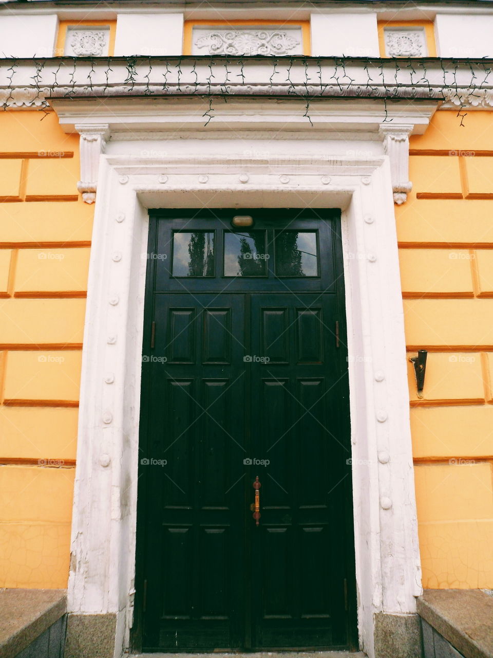 wooden doors in an old building in the city of Kiev